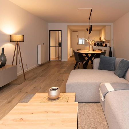 Luxueus, Ruim Appartement Op 350M Van Het Strand Ostende Kültér fotó
