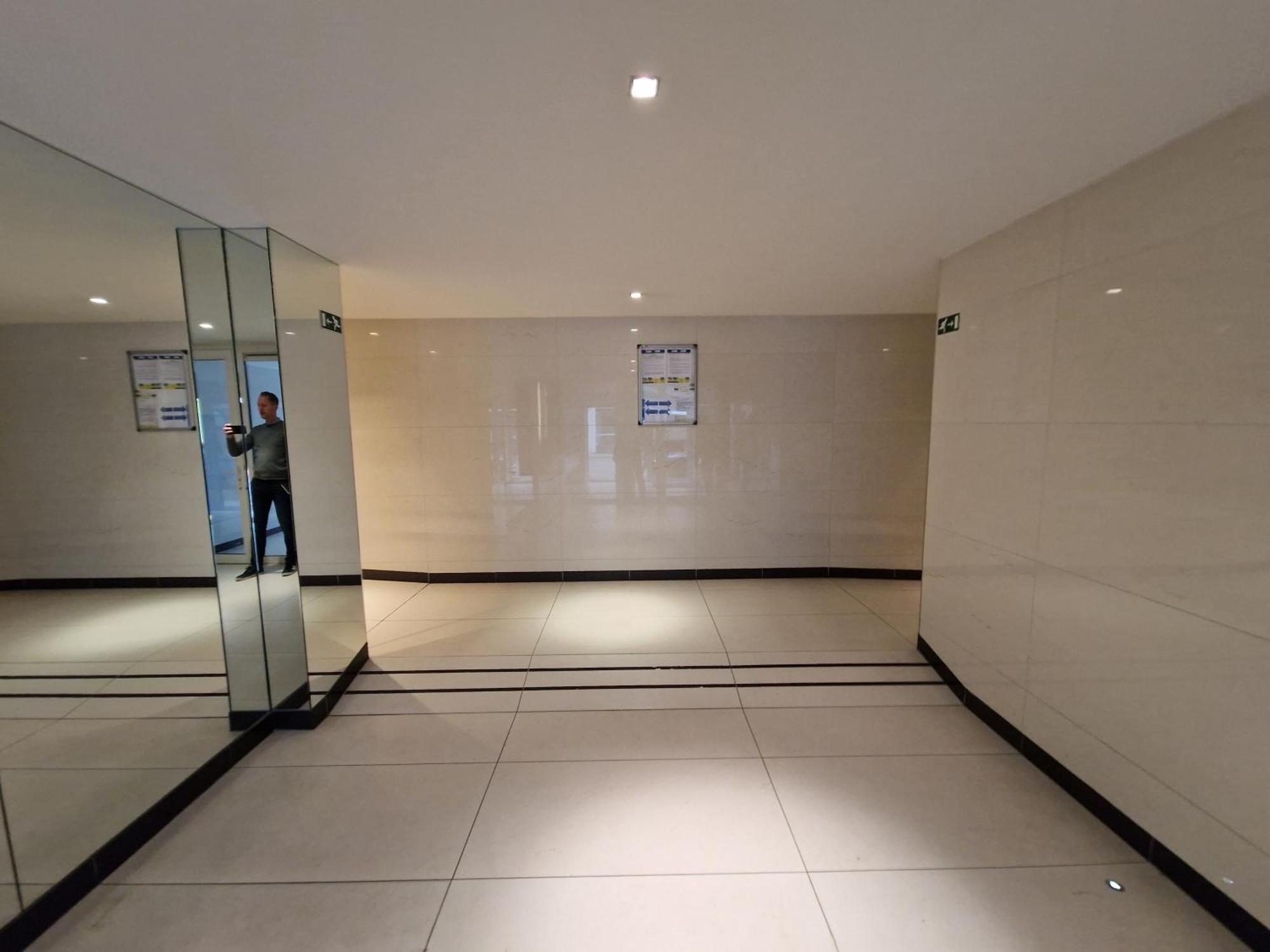 Luxueus, Ruim Appartement Op 350M Van Het Strand Ostende Kültér fotó