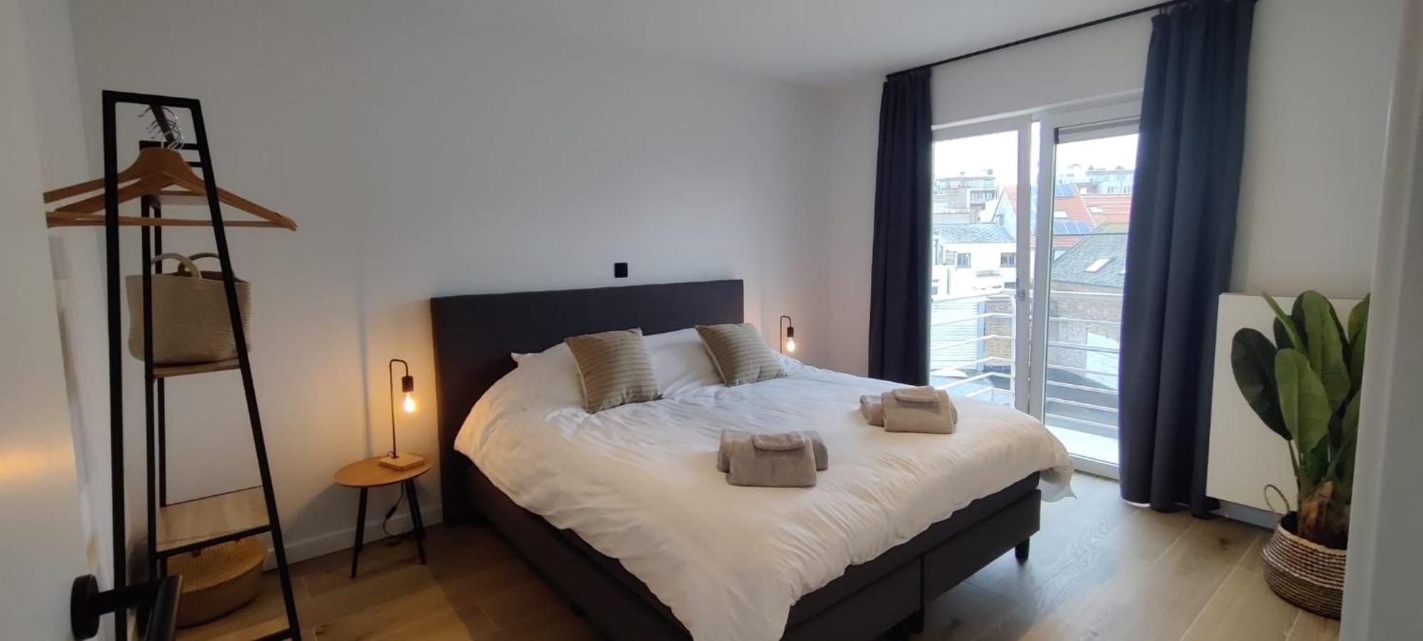 Luxueus, Ruim Appartement Op 350M Van Het Strand Ostende Kültér fotó