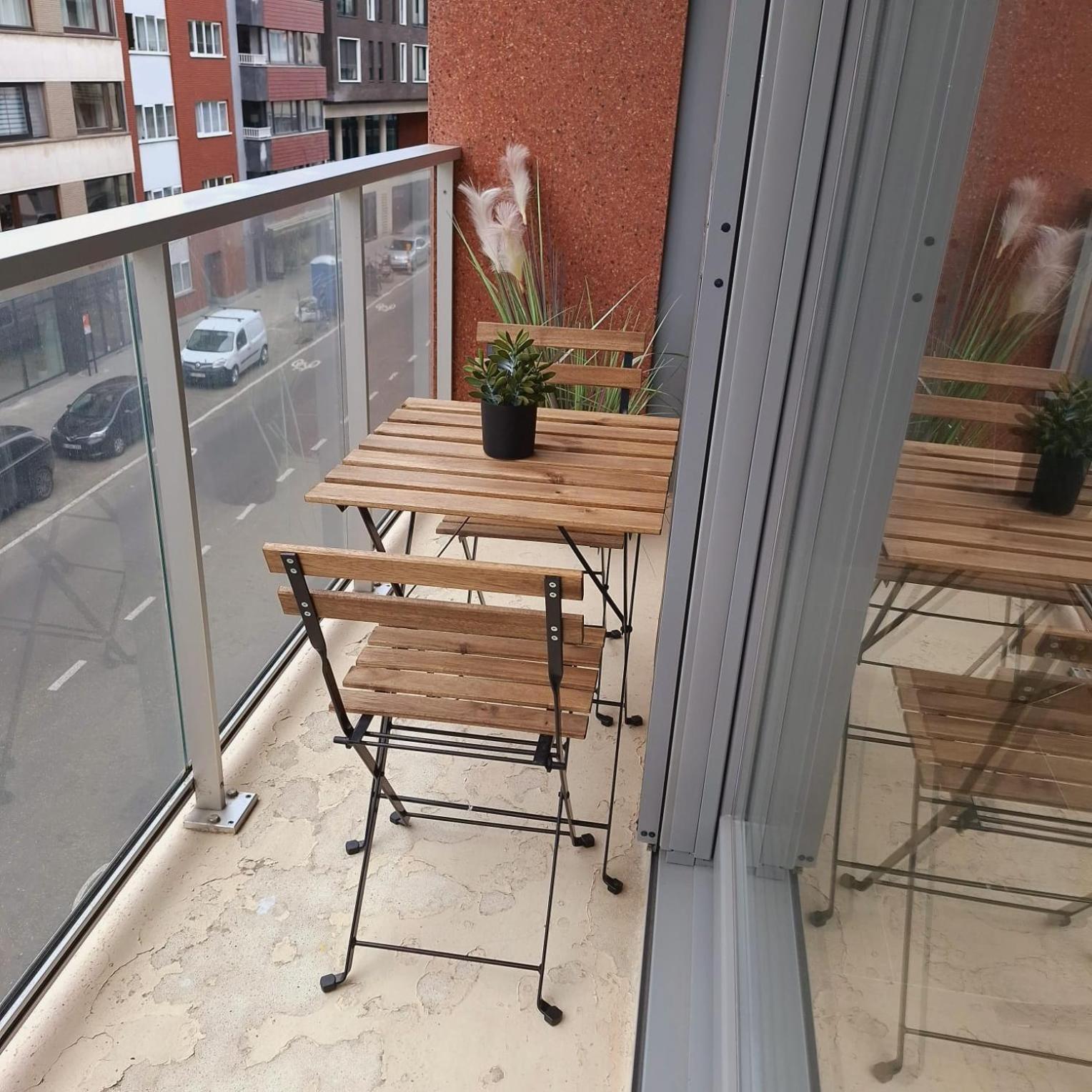 Luxueus, Ruim Appartement Op 350M Van Het Strand Ostende Kültér fotó