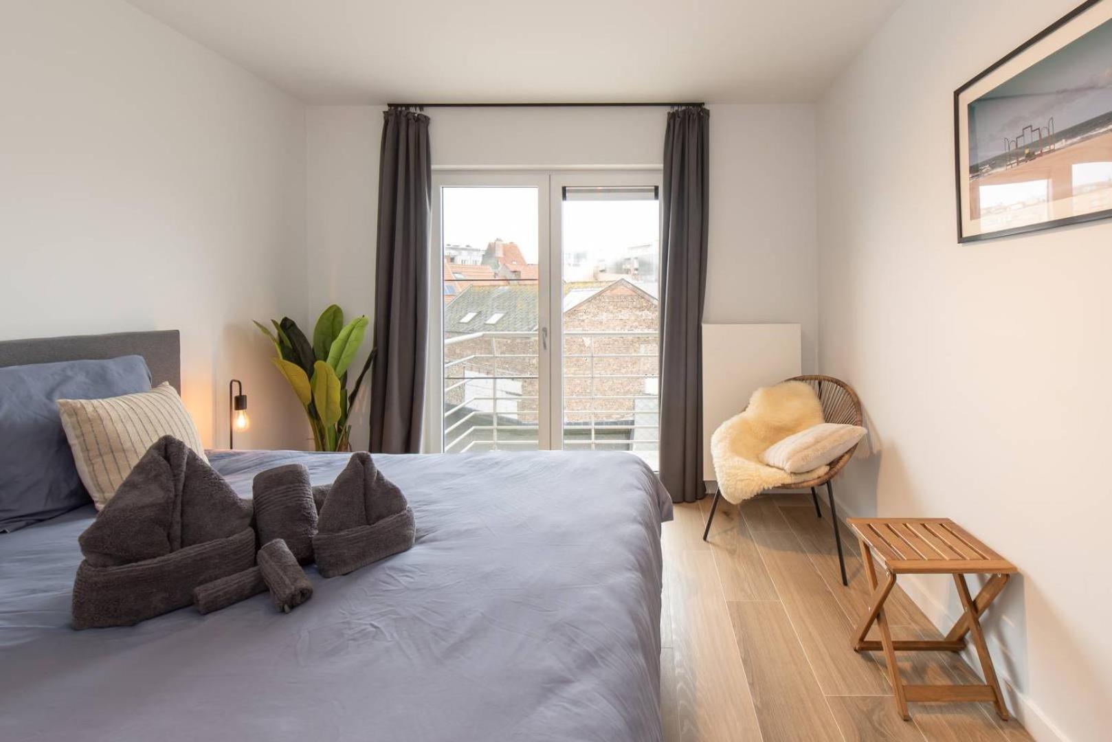Luxueus, Ruim Appartement Op 350M Van Het Strand Ostende Kültér fotó